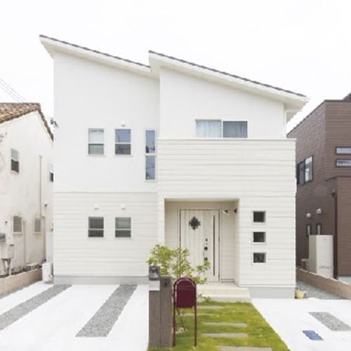 「2階建て・2000万円台の家」注文住宅の間取り実例「外観」